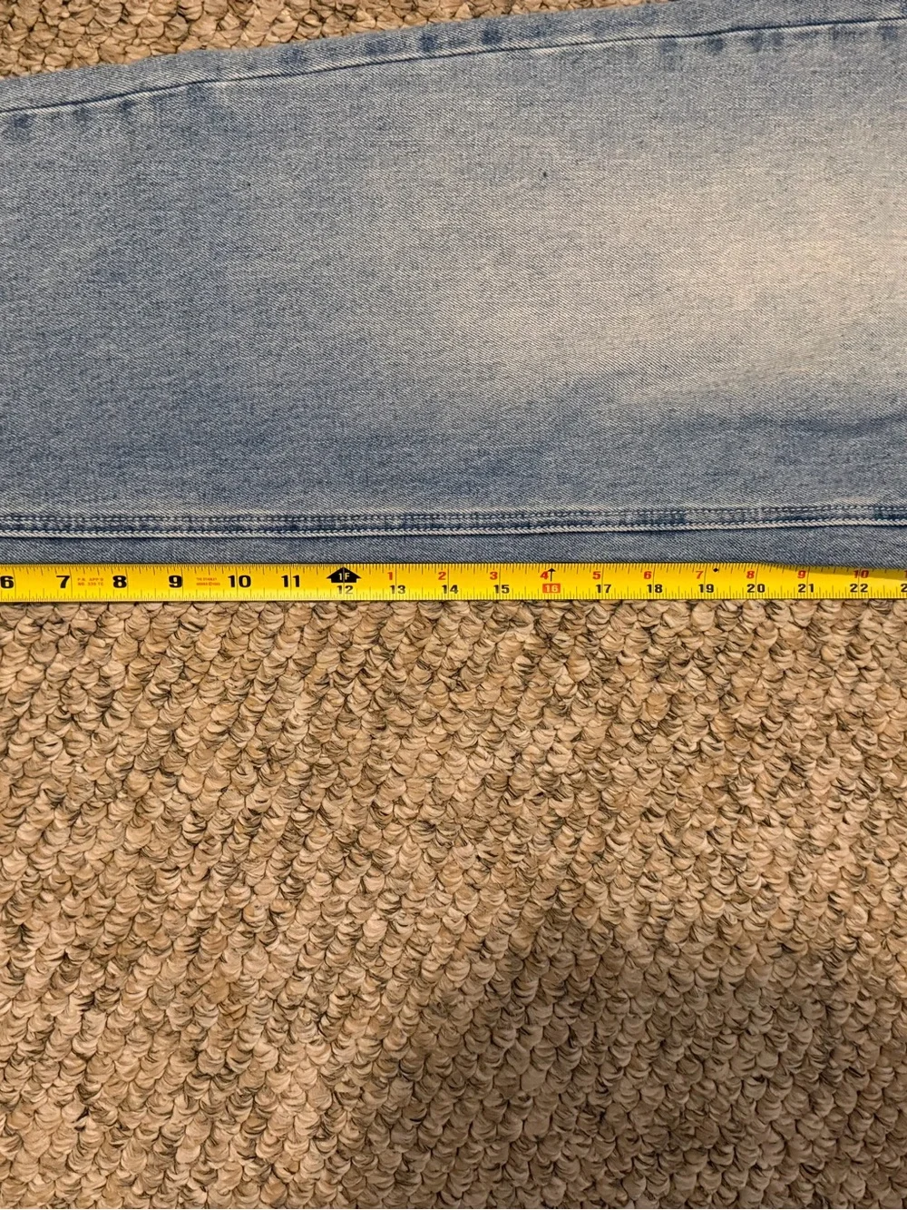 Levis relaxed straight